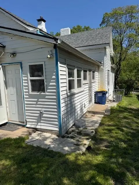 138 S Terrace Avenue, Liberty, MO 64068 - #3
