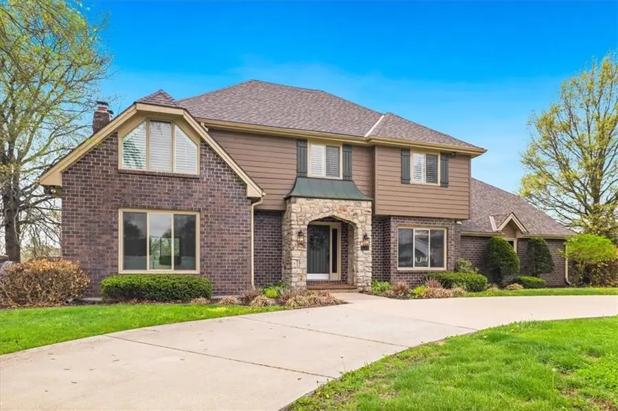 5601 W 181st Street, Stilwell, KS 66085 - #2