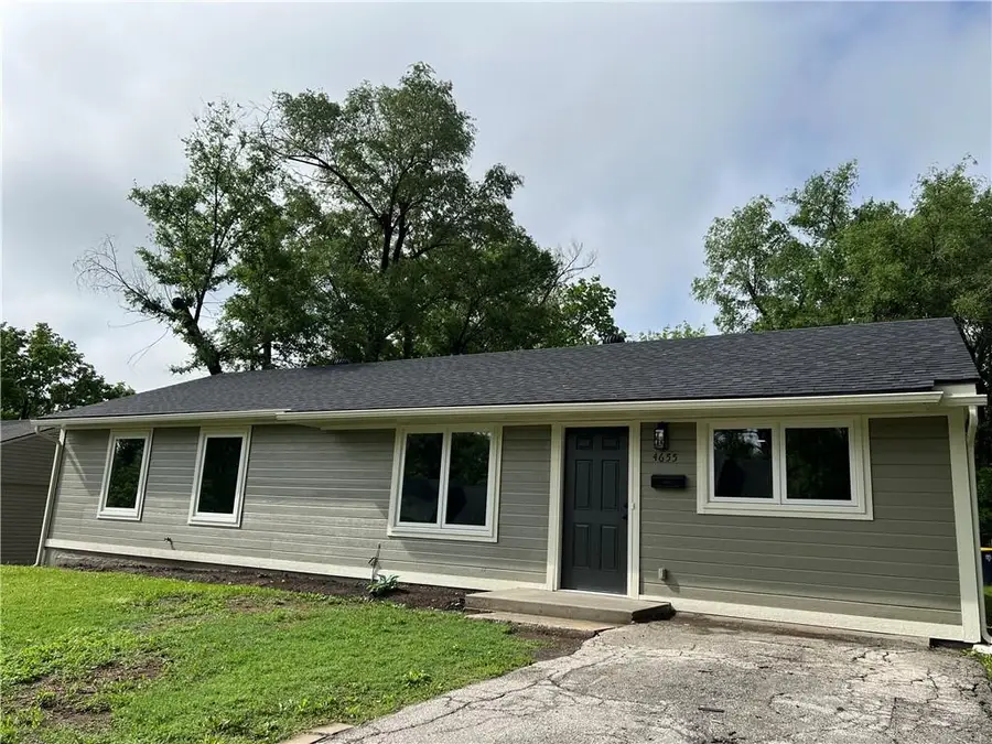4655 E 43rd Terrace, Kansas City, MO 64130 - #2