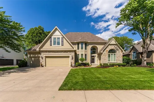 12863 Westgate Street, Overland Park, KS 66213