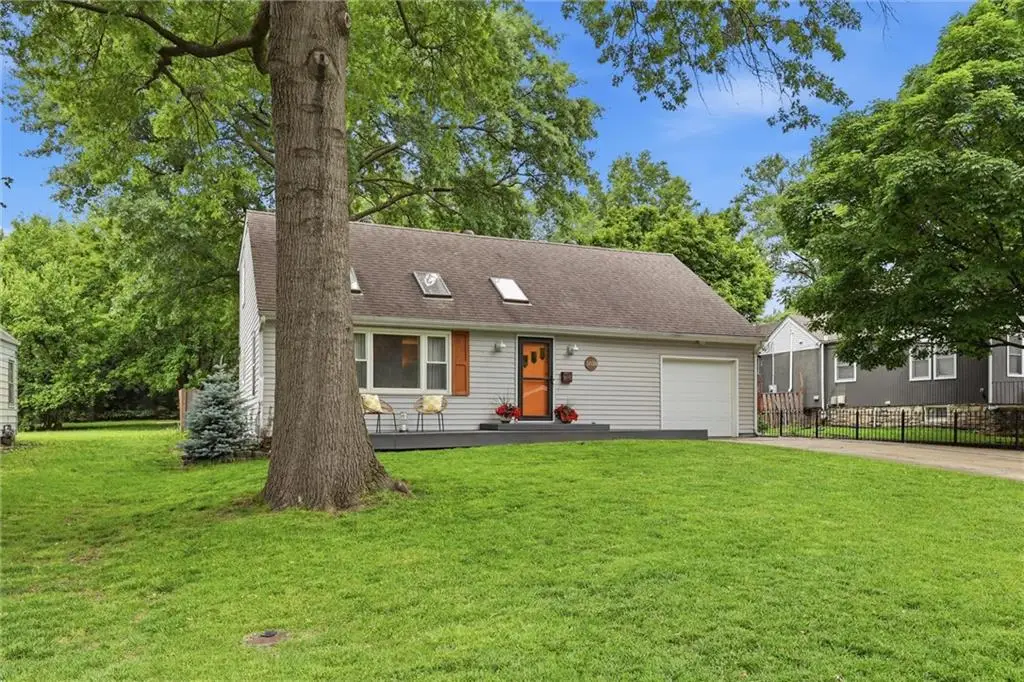 5638 Maple Street, Mission, KS 66202 - #1