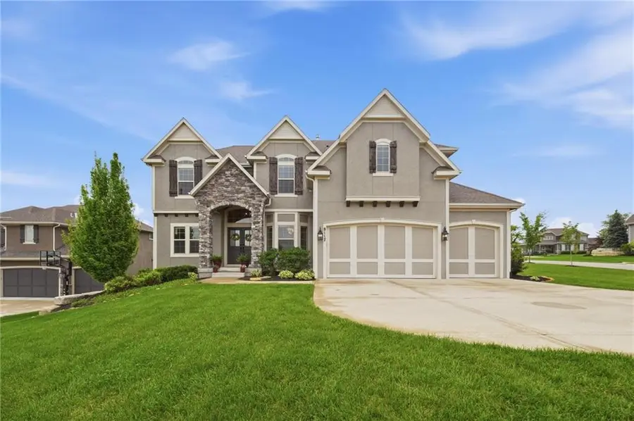 8117 Millridge Street, Lenexa, KS 66220 - #3