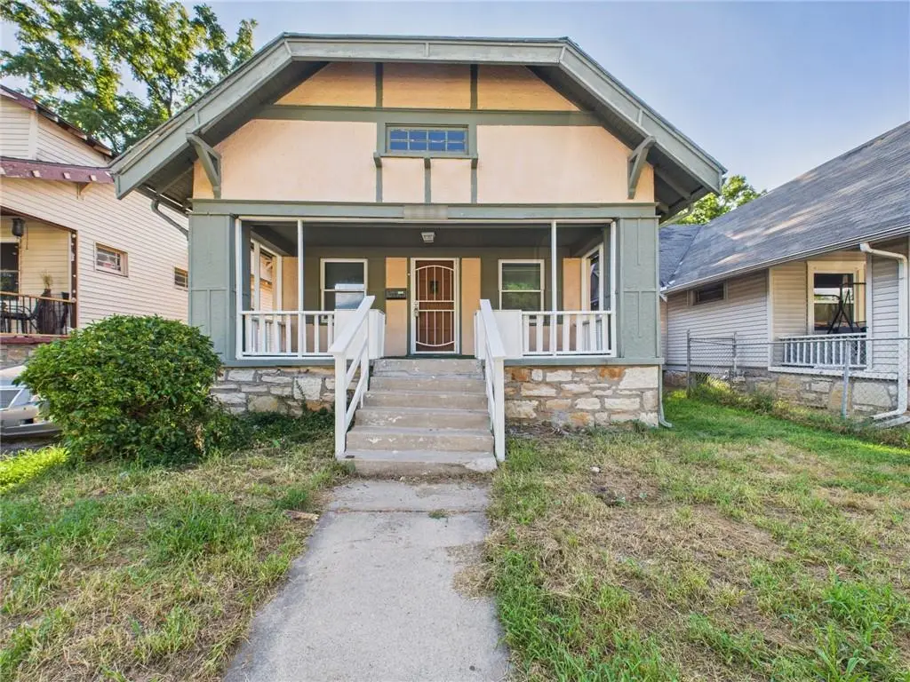 6612 Park Avenue, Kansas City, MO 64132 - #1