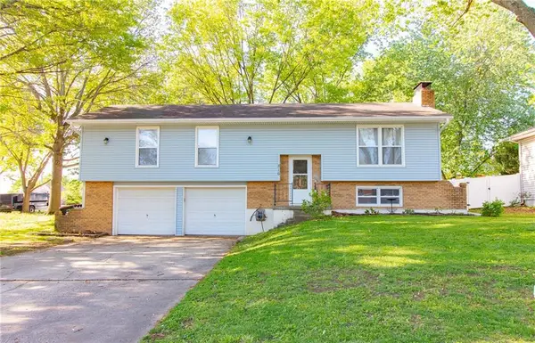 816 E Market Street, Warrensburg, MO 64093