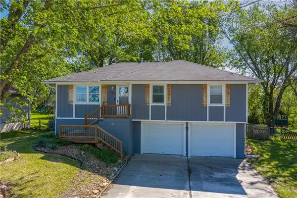 79 NW 271st Road, Centerview, MO 64019