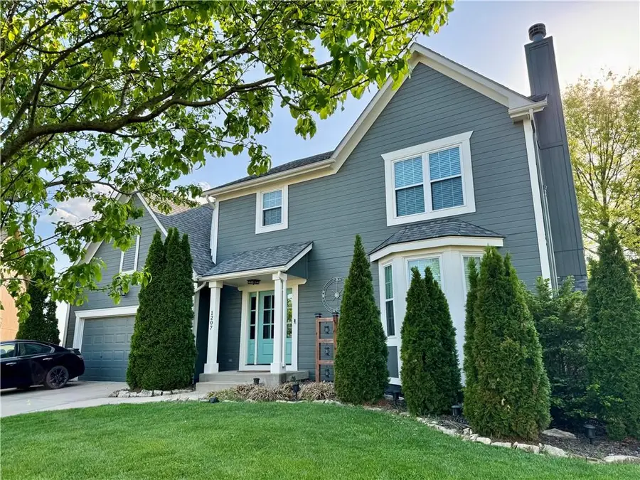 1207 N 1st Street E, Louisburg, KS 66053 - #2