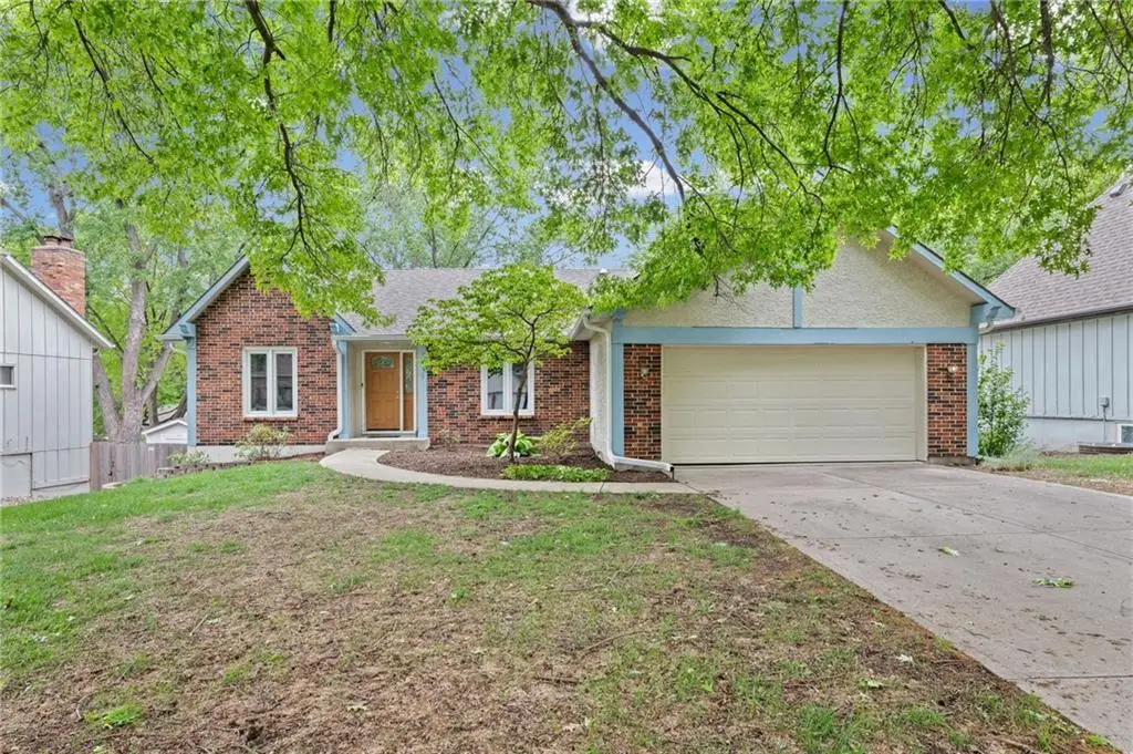 9833 W 101st Terrace, Overland Park, KS 66212 - #1