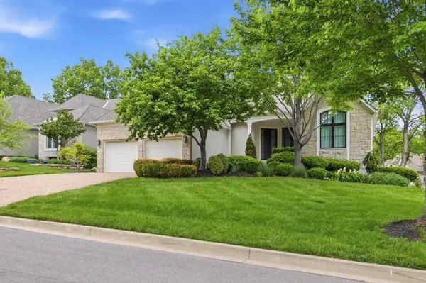 5244 W 115th Terrace, Leawood, KS 66211