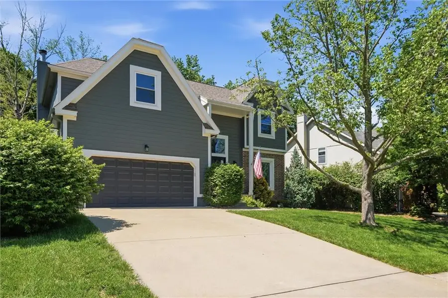 909 N Sumac Street, Olathe, KS 66061 - #2