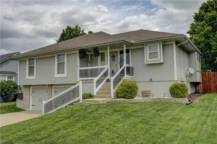 501 SW Whitestone Drive, Grain Valley, MO 64029 - #2