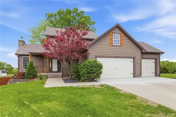 407 Shady Lane, Pleasant Hill, MO 64080