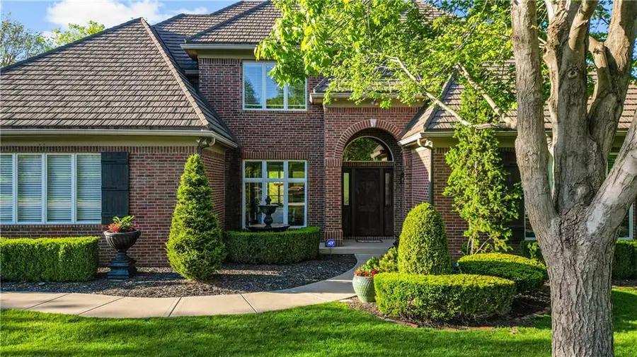 3604 W 153rd Street, Leawood, KS 66224 - #2