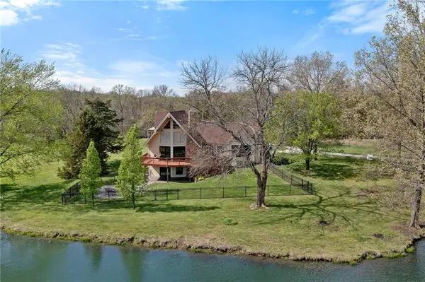 22800 W 246th Street, Paola, KS 66071