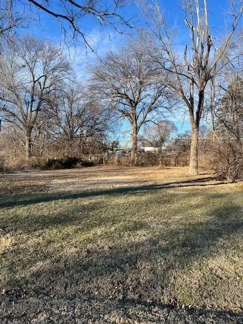 202 Duck Road, Grandview, MO 64030