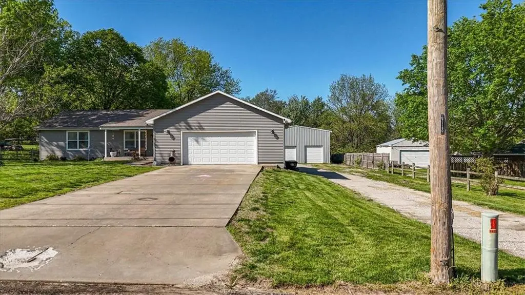 1820 E Morgan Road, Independence, MO 64050 - #1