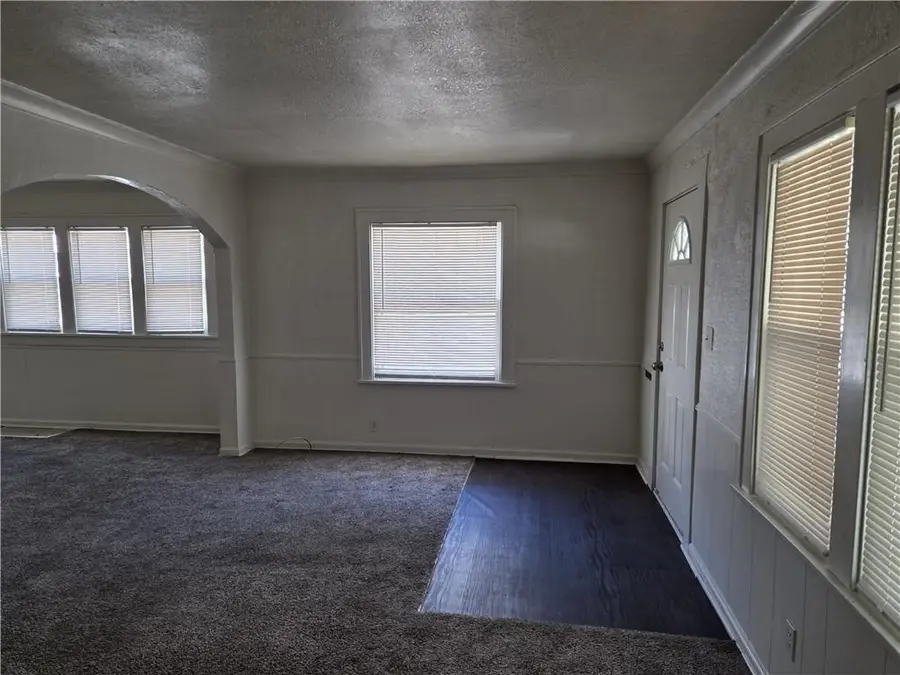 5342 Euclid Avenue, Kansas City, MO 64130 - #3