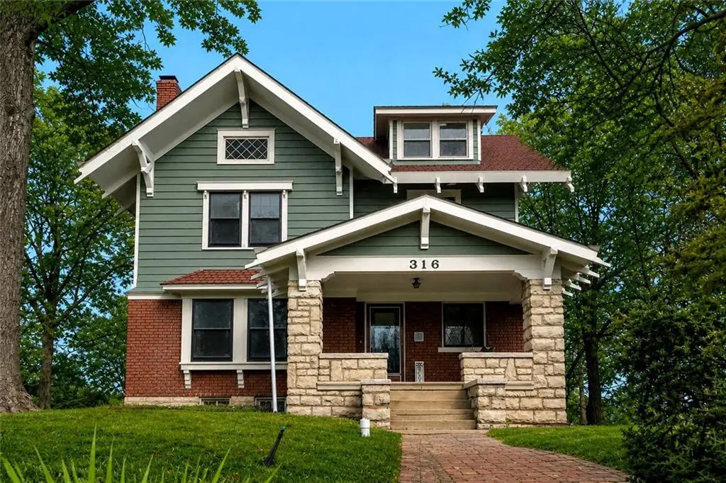 316 E Doniphan Street, Liberty, MO 64068 - #1