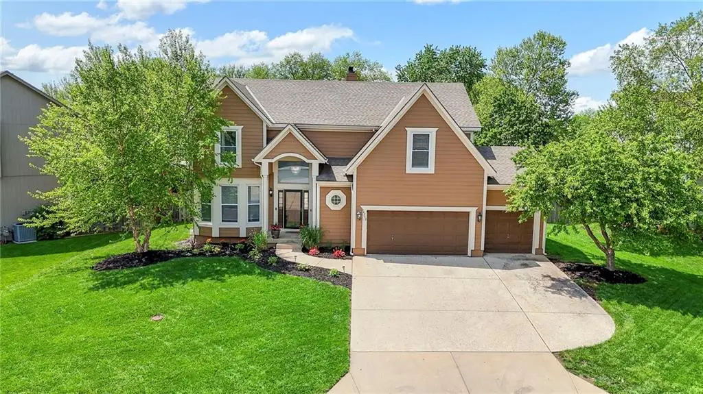 14712 Glenwood Avenue, Overland Park, KS 66223 - #1