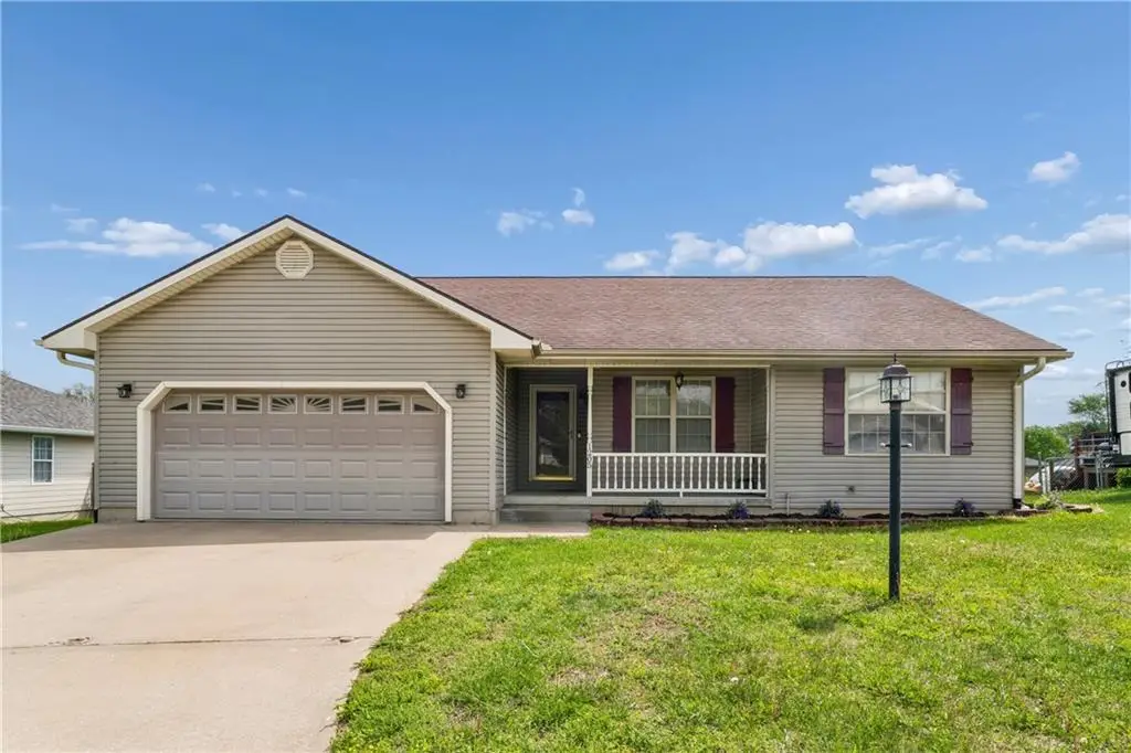 1205 Woods Drive, Sedalia, MO 65301 - #1