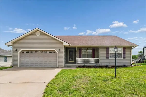 1205 Woods Drive, Sedalia, MO 65301