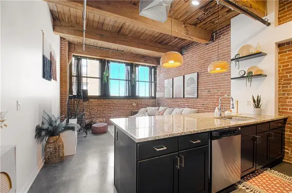 712 Broadway Boulevard #502, Kansas City, MO 64105