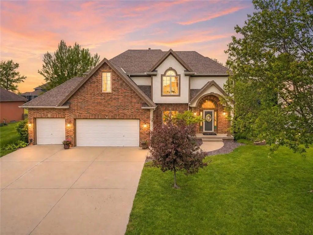 8824 N Farley Avenue, Kansas City, MO 64157 - #1
