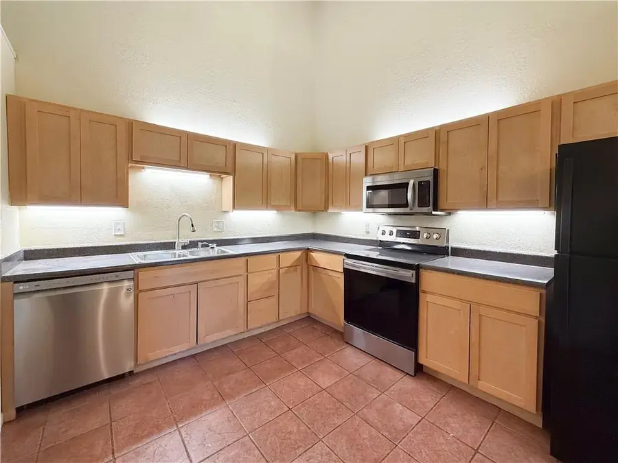 1507 E 97th Street, Kansas City, MO 64131 - #3
