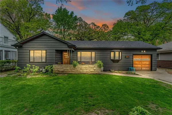1506 University Drive, Lawrence, KS 66044