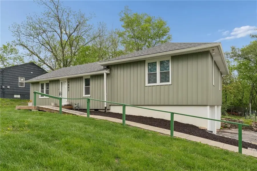 5807 Bennington Avenue, Kansas City, MO 64129 - #3
