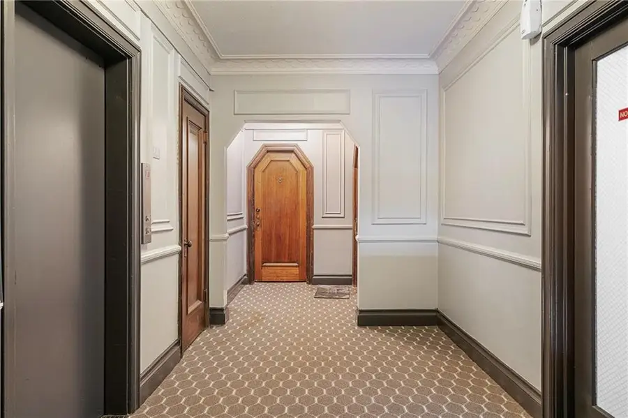 807 W 48th Street #204, Kansas City, MO 64112 - #3