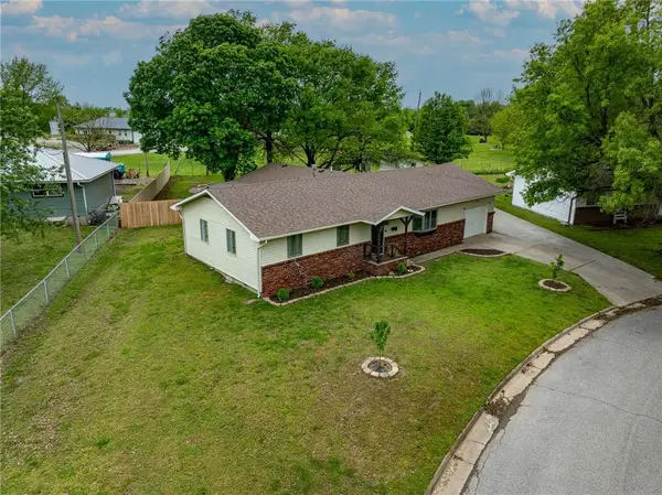 529 Sunset Circle, Columbus, KS 66725