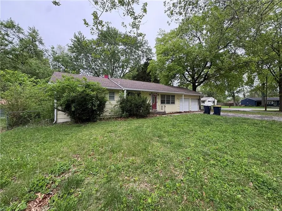 4514 E 113th Street, Kansas City, MO 64137 - #2