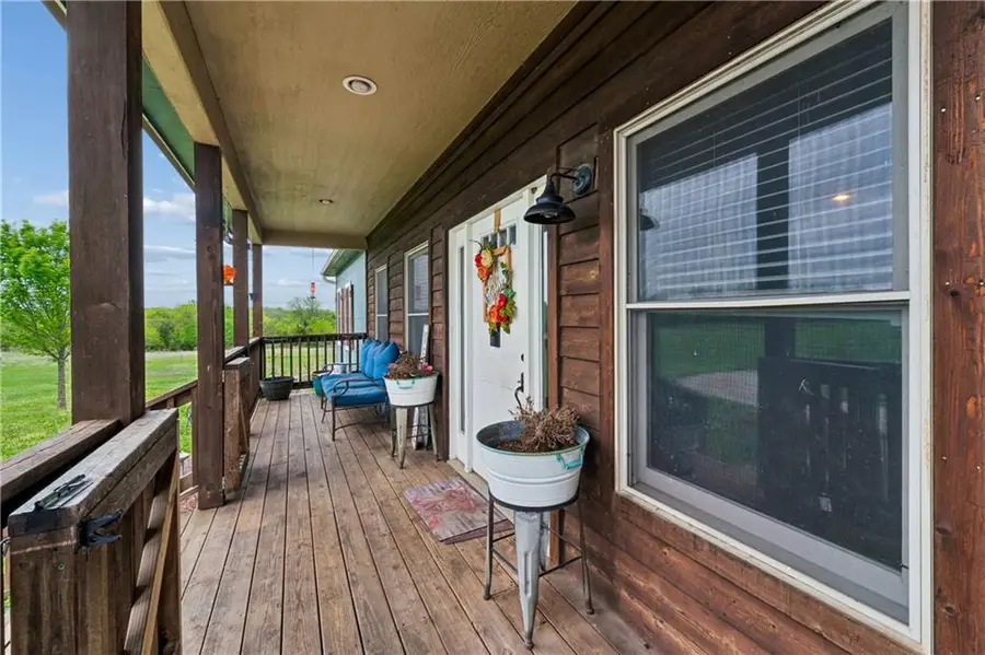4370 Lee Road, Mound City, KS 66056 - #2