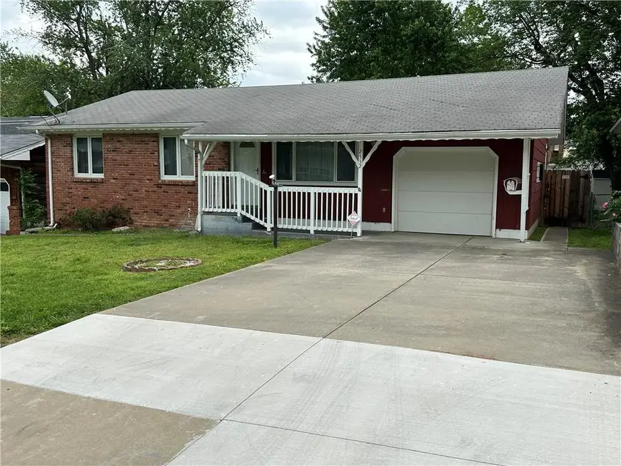 2532 N Franklin Avenue, Springfield, MO 65803 - #2