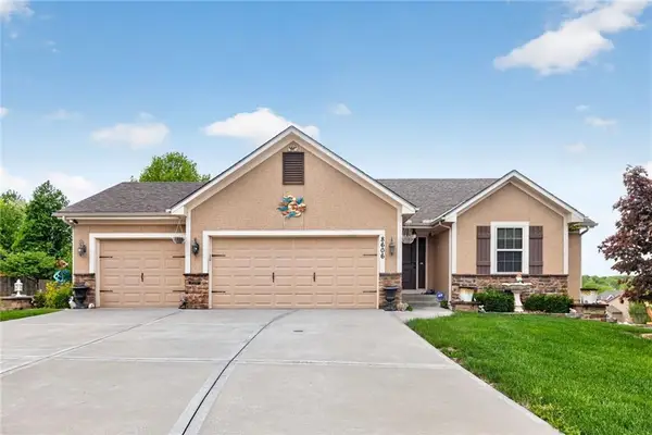 8606 N Utica Court, Kansas City, MO 64153