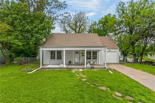 7300 Wyandotte Street, Kansas City, MO 64114
