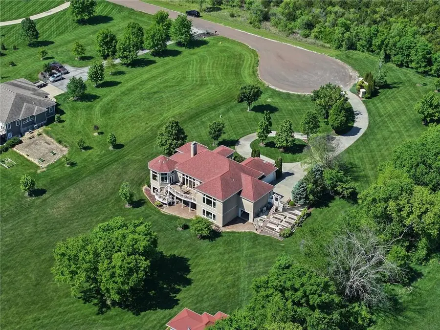 17590 188th Terrace, Tonganoxie, KS 66086 - #2