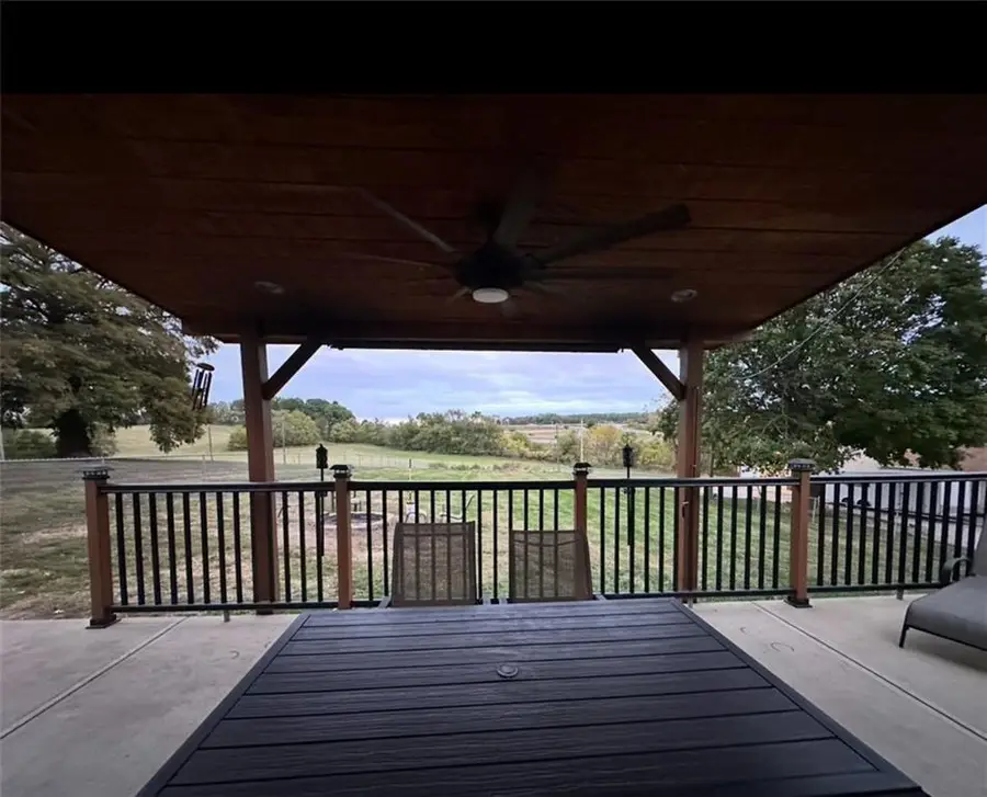 1911 S 41st Street, Saint Joseph, MO 64505 - #3