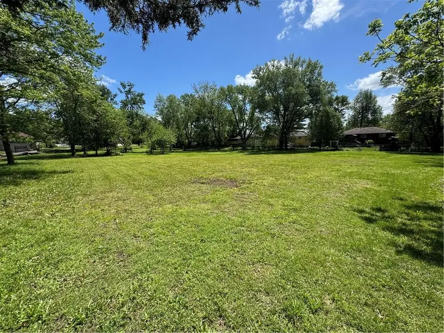 13816 Norby Street, Grandview, MO 64030 - #2
