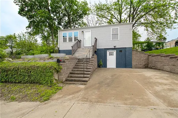 2519 W 40th Avenue, Kansas City, KS 66103