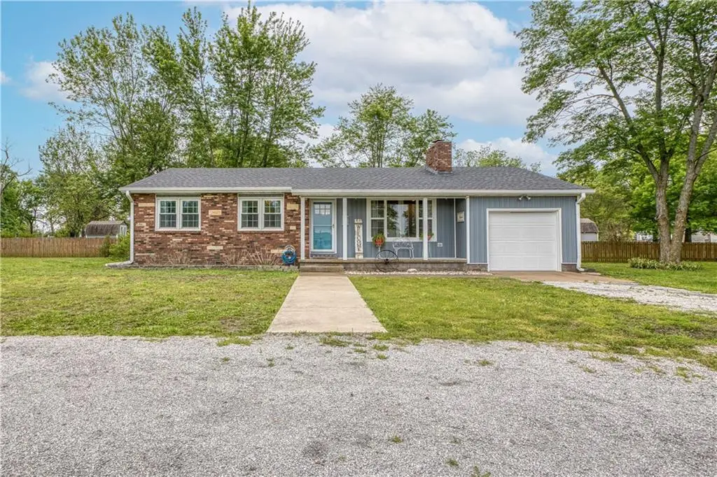 807 Carline Road, Girard, KS 66743 - #1