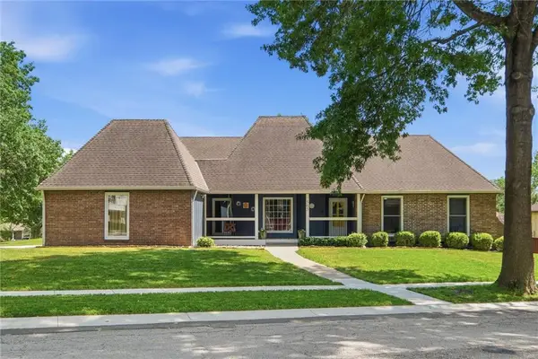 563 E 129th Terrace, Kansas City, MO 64145