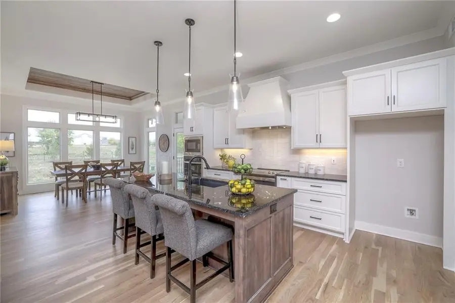 13851 Westgate Street, Overland Park, KS 66221 - #3