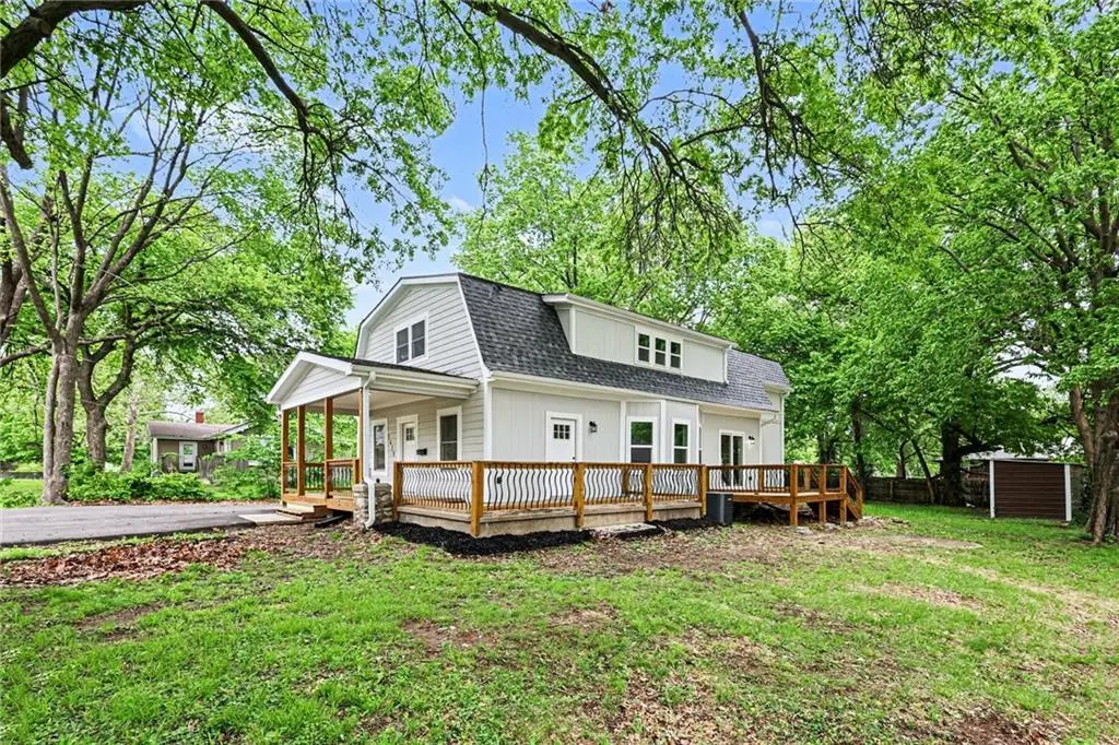 5615 Knox Avenue, Merriam, KS 66203 - #1