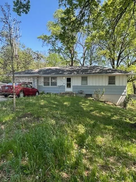 3737 N Walrond Avenue, Kansas City, MO 64117 - #1