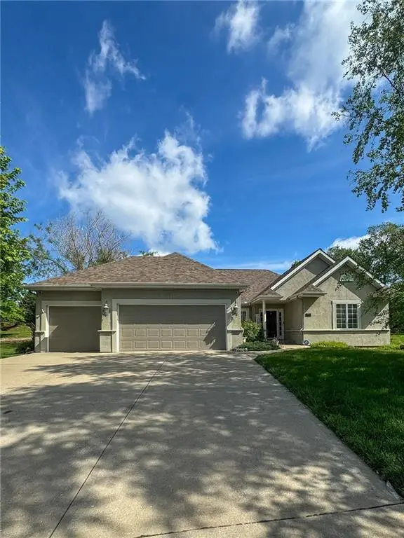 2004 NW 82nd Court, Kansas City, MO 64151