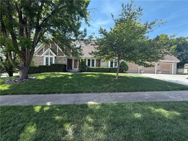 1509 Wynbrick Drive, Liberty, MO 64068
