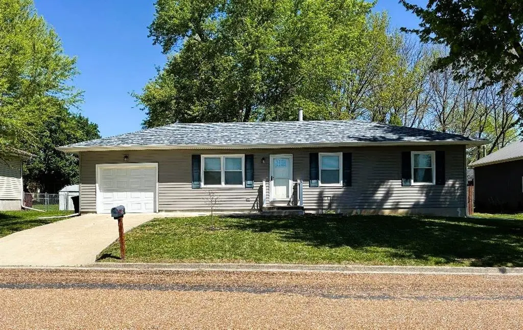 304 SE 10th Street Terrace, Concordia, MO 64020 - #1