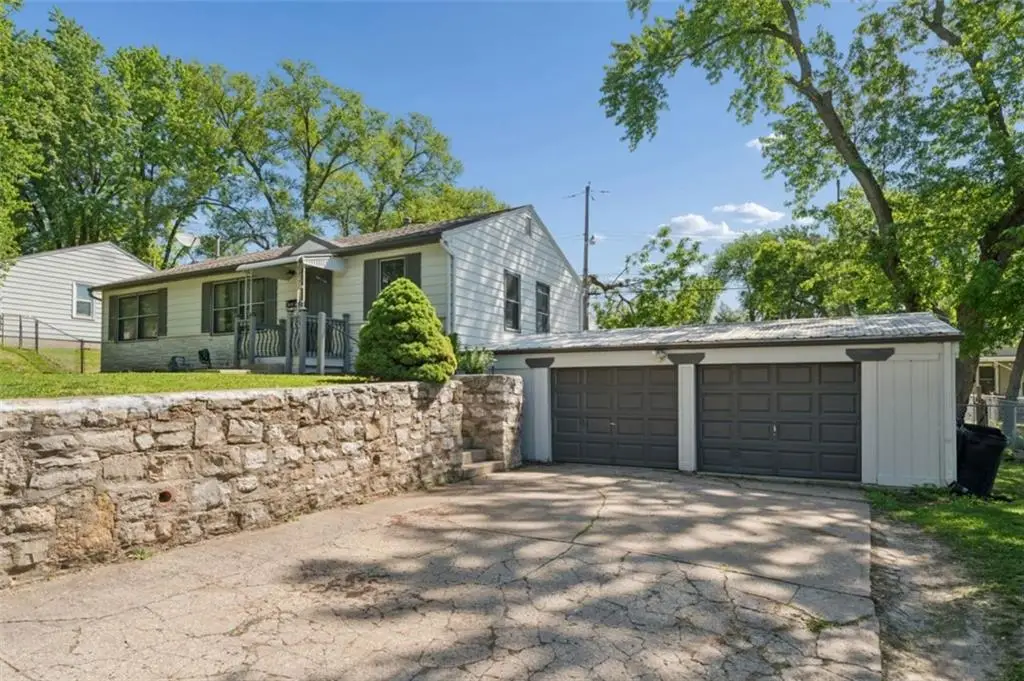 1619 N 44th Street, Kansas City, KS 66102 - #1