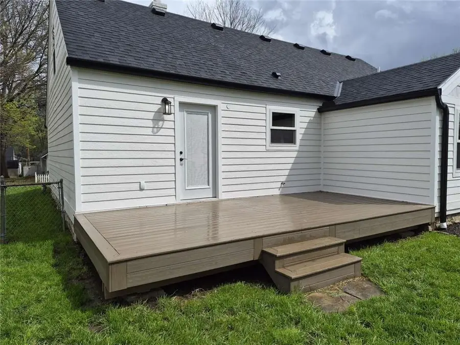 8012 Belleview Avenue, Kansas City, MO 64114 - #3